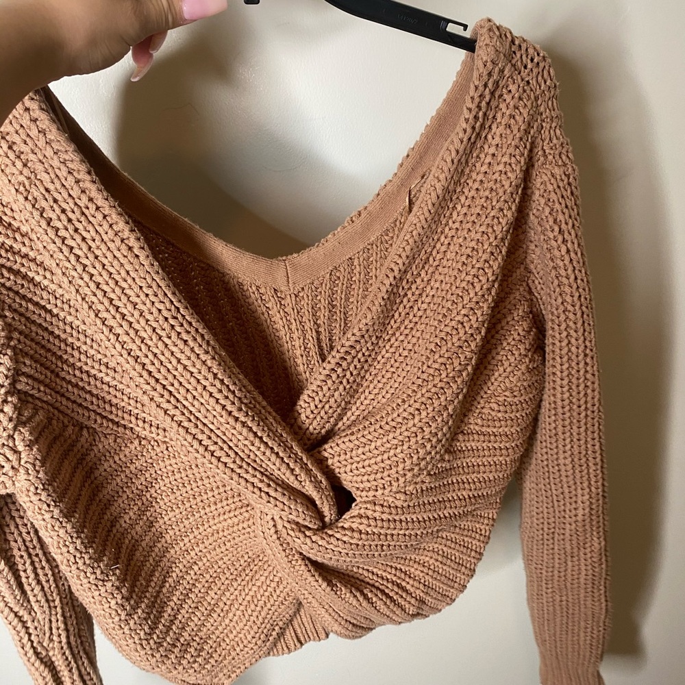 SWEATER PACSUN OPEN BACK